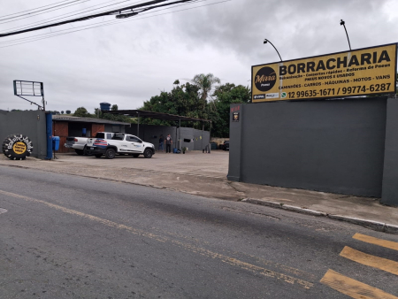 Borracharia oficina móvel assistência 24 horas, conserto de  pneus para carreta caminhão trator ônibus van caminhonete máquinas, comércio de pneus, em São José dos Campos.